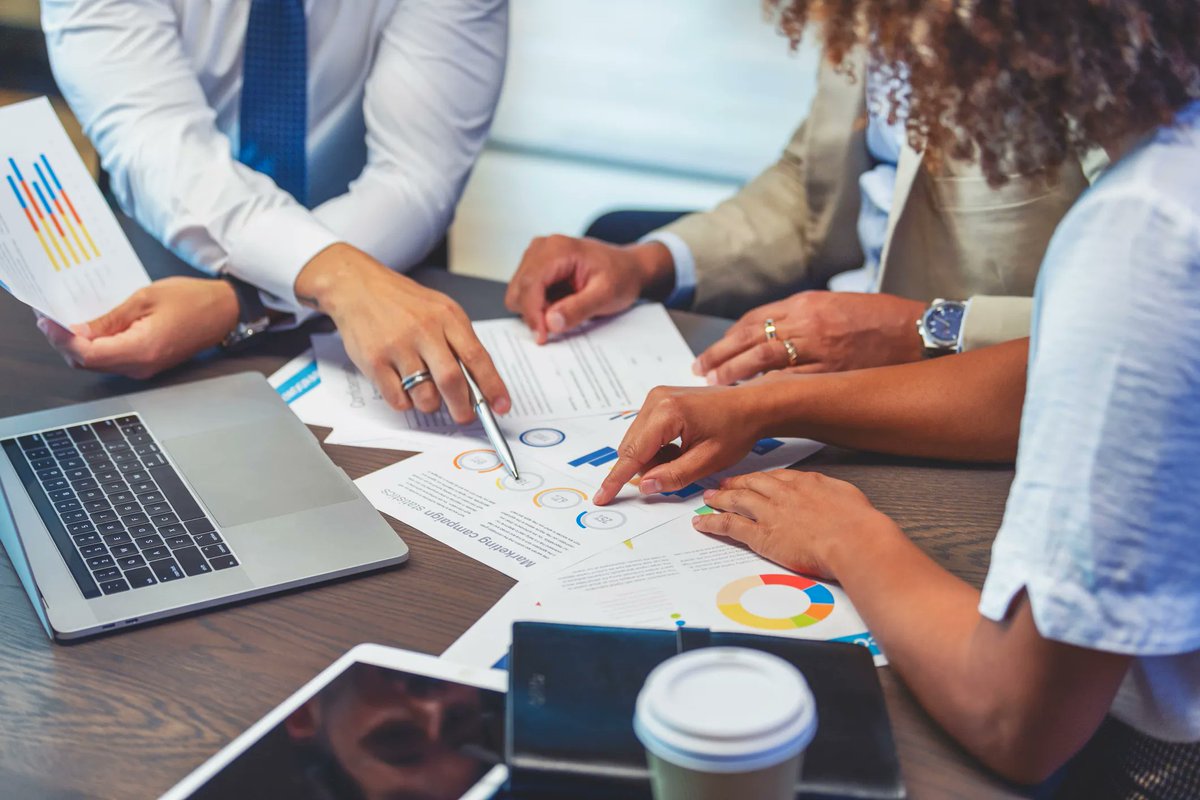 finpointUK's tweet photo. Don't miss out on our Finance Insights section that helps businesses navigate the business funding maze https://t.co/opLZCMvpGh 💻 #businesssupport #BusinessGrowth #businessfinance #Finance #businesstips #businessowners https://t.co/0TUrwbpnjh