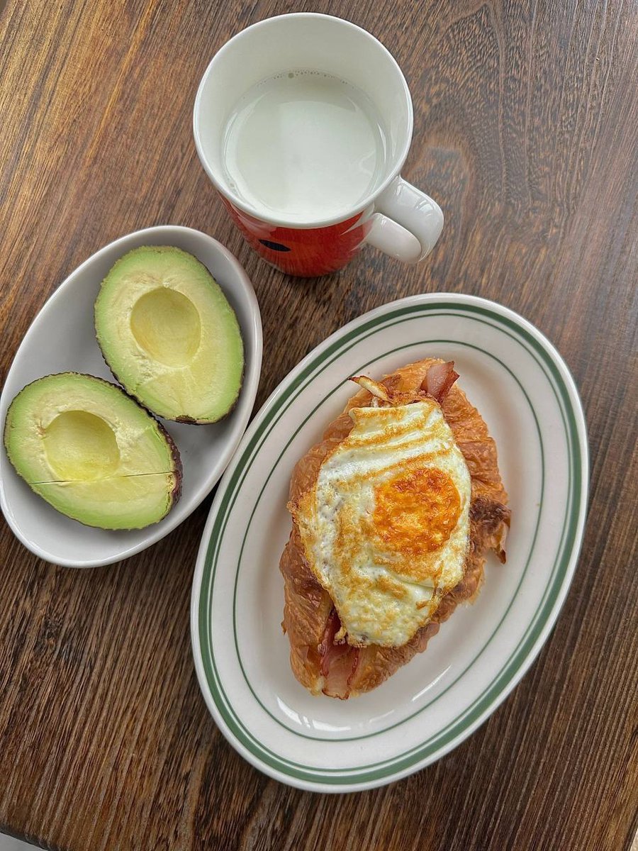 The beautiful day is beginning so this is my breakfast nutrition and delicious. yummy😋😋