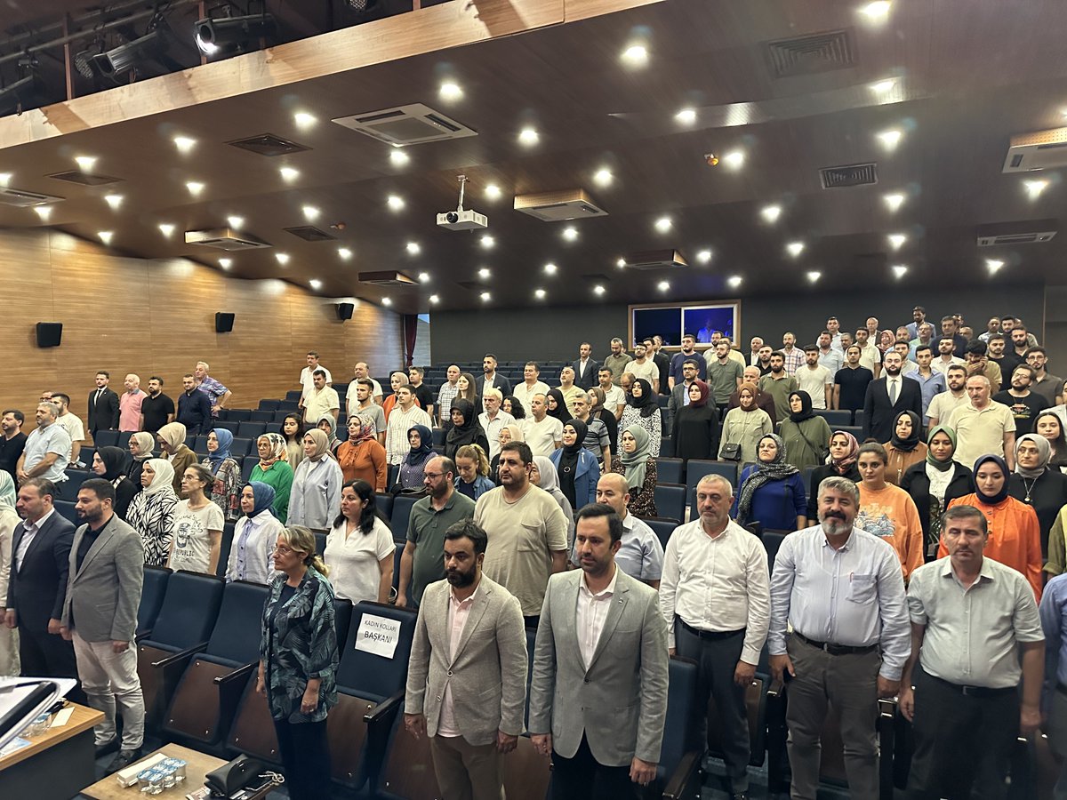 Yerel Yönetimler konulu İlçe Danışma Meclisi Programımızı, İl Başkanımız <a href="/osmannnurika/">Osman Nuri Kabaktepe</a>, Sorumlu Milletvekilimiz <a href="/busrapaker/">Büşra Paker 🇹🇷</a>, Belediye Başkanımız <a href="/MevlutOztekin/">Mevlüt Öztekin</a>, İl Bşk Yrd. <a href="/MEjderBatur/">Dr.M.Ejder BATUR</a>, İl Yk Üyemiz <a href="/MimarTubaGulluk/">🇹🇷Tuba Güllük Dengiz🇹🇷</a> ve teşkilat mensuplarımızın katılımıyla gerçekleştirdik.