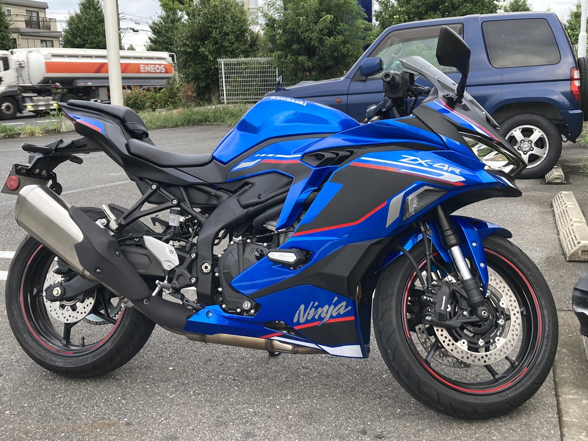 今日はZX4R! Z1000と比べると扱いやすいですね😁 燃費はずーっとsports