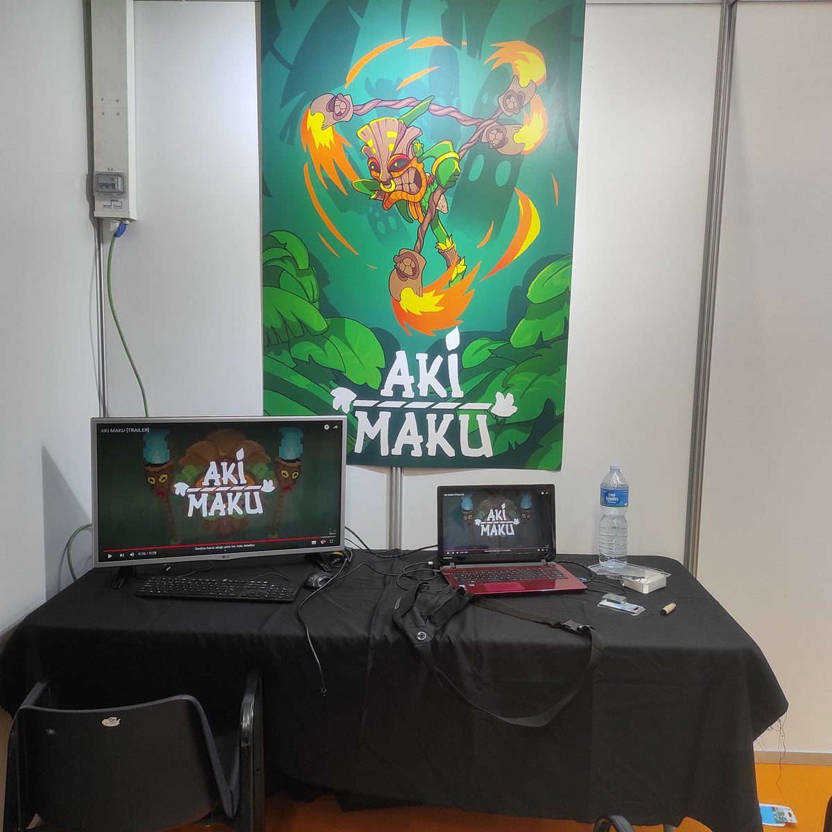 GranJ_dev's tweet image. Ayer dia super divertido con mi home @Pazos_64 y @ChusoMMontero en la @IndieDevDay  conociendo a gente estupenda y proyectos super guapos, a ver como va hoy chumachos!
