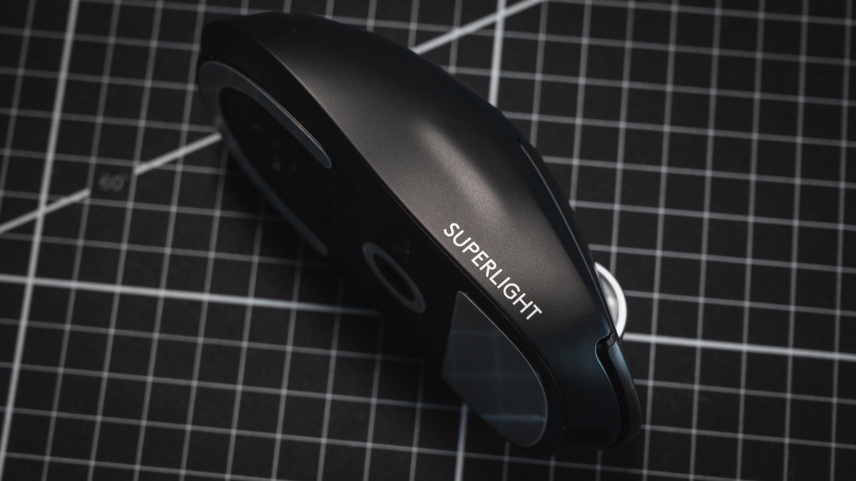 De G Pro X Superlight 2 van Logitech is vooral meer van hetzelfde, los van wat relevante verbeteringen. Serieus spul voor de serieuze pc-gamer.

Review voor <a href="/GamerNL/">Gamer.nl</a> 👉 gamer.nl/reviews/hardwa…