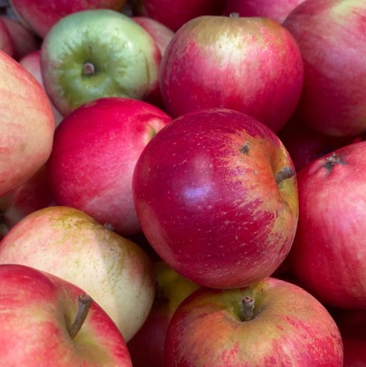 Lovely, Local Apples! #SeasonalProduce
