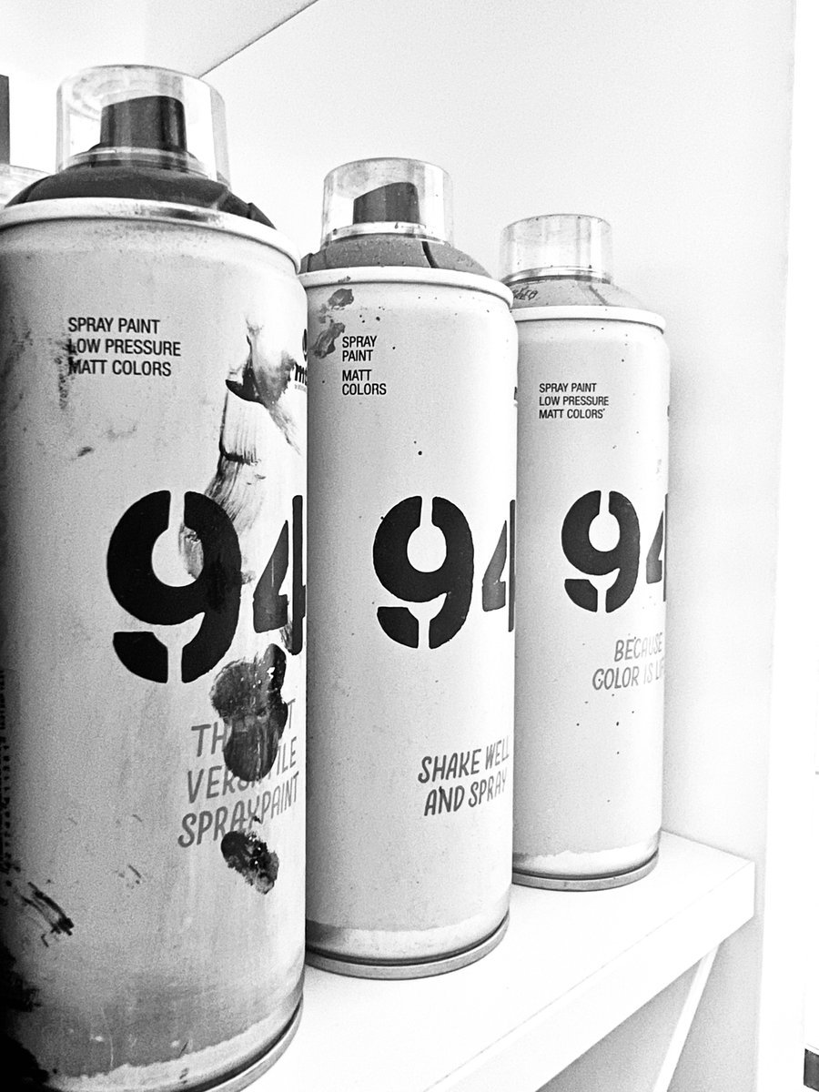 Can't wait to breathe life into blank canvases with these spray cans. Let the art marathon in my studio begin! 🎨 #ArtistLife #StudioTime