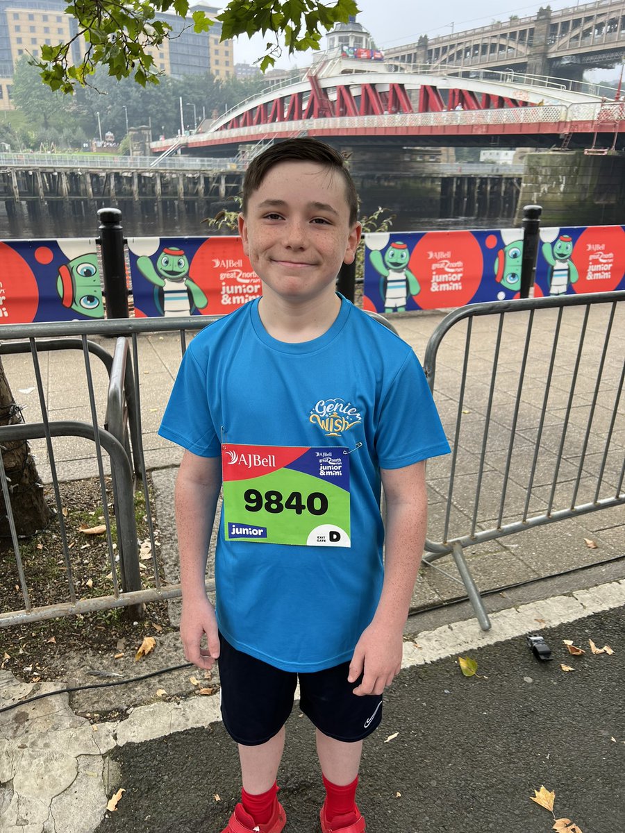 C’mon panto people, show your support to my little boy who’s running to raise money for terminally ill children’s wishes come true 

gofund.me/b722216a