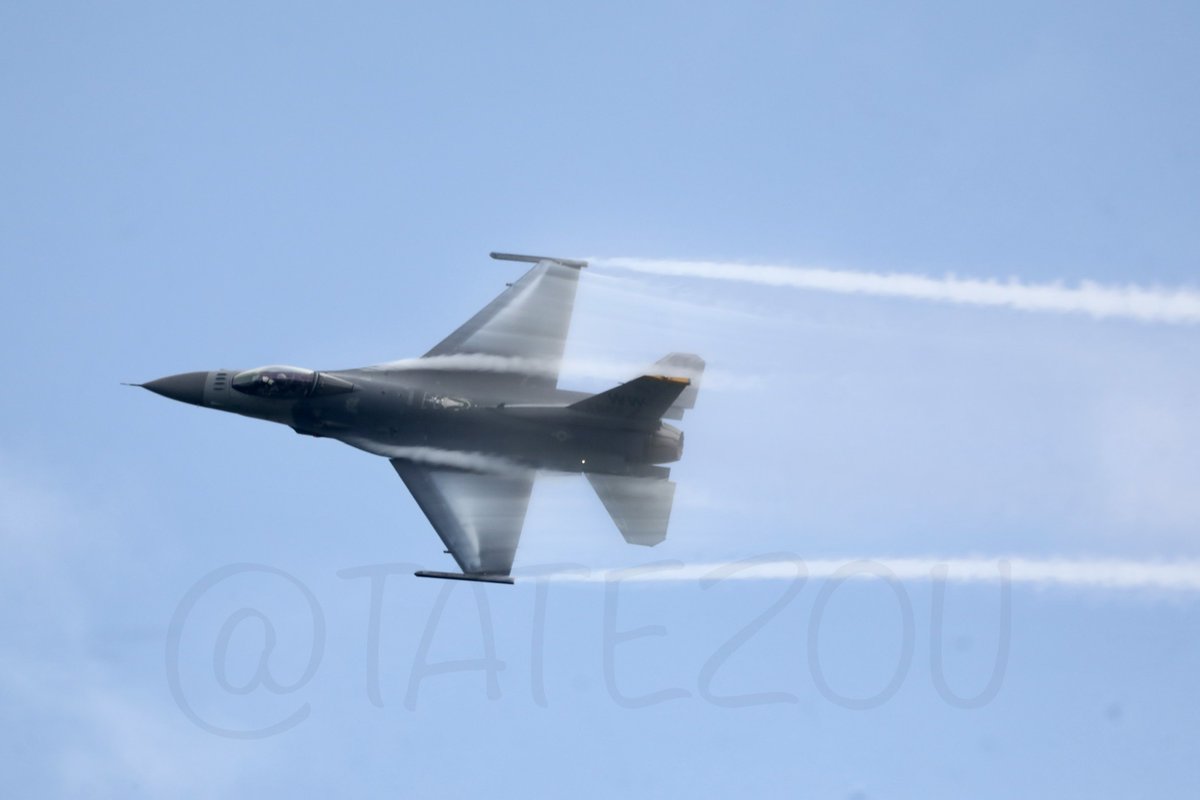 _tatezou's tweet image. 2023/09/09 #航空自衛隊 #三沢基地 (#RJSM)  #SM_watcher 
F-16デモフライト訓練(#DemoPacaf #PACAFViperDEMO)
ベイパーが帯に⸜(* ॑꒳ ॑*  )⸝