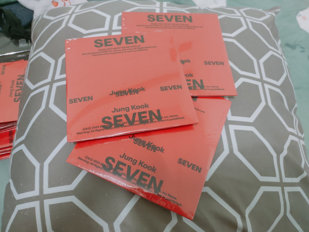 NeiMin_MiO's tweet photo. #BTS #JungKook #JUNGKOOKxinkigayo
**พร้อมส่ง 22 บั้ม**
#JungKook_Seven Single CD
**ราคา 250.-
**ค่าส่งเหมา 35 .-
สอบถาม/สั่งซื้อ DM
#ตลาดนัดบังทัน #ตลาดนัดรถไฟBTS #Seven_Jungkook
#D_DAY_THE_FINAL #Seven9thWin #ตลาดนัดรถไฟBTS #BTSARMY https://t.co/py8NllgoVj