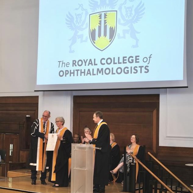 SarahCoupland3's tweet photo. Exceptionally pleased to have received an ‘Honorary Fellowship of the Royal College of Ophthalmologists’ yesterday in hot London. ⁦@icanceresearch⁩ ⁦@LivUniISMIB⁩ ⁦⁦@LivUni⁩ ⁦@LivHospitals⁩ ⁦@StPaulsNews⁩ ⁦@lplclinlabs⁩ https://t.co/OovfrTbDnR