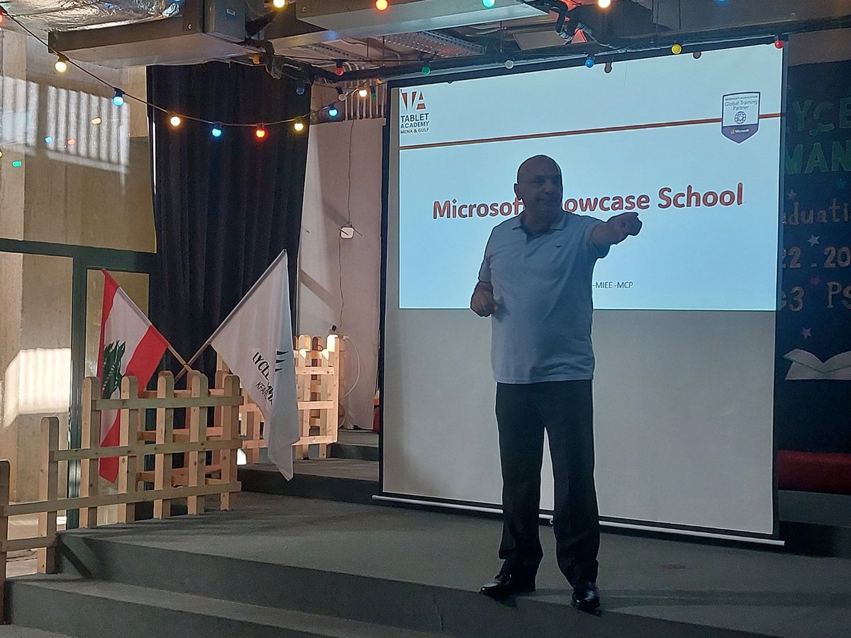 ITLSLB's tweet photo. 📚🇱🇧 "Educational Teaching with Technology Day" at Lycee Emmanuel  🇱🇧📚
 journey of digital learning, innovation, &amp; exploration
Engaging virtual #classrooms
Interactive #learning apps 
#AI in Education 
Let's learn, grow, and thrive together in the digital age. 
#EdTechDay https://t.co/DdpHX56rMh