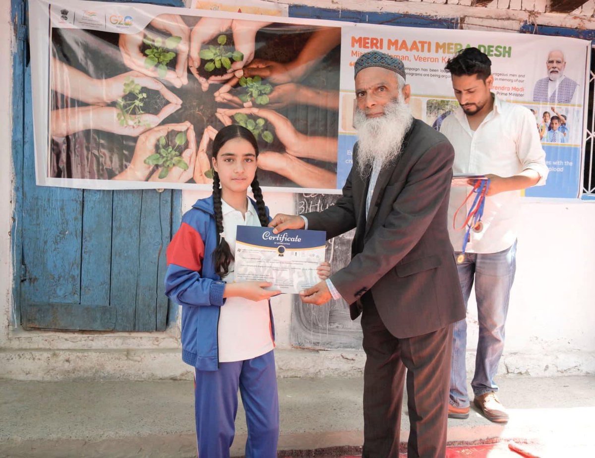 Painting competition was organized by IGNC.  
 #HarGharTiranga & #MeriMaatiMeraDesh.
#OurCultureOurPride #indianculture #AmritMahotsav 
@PMOIndia @BJP4India @drdarakhshan @OfficeOfLGJandK @SheikhSaba14 @MuhammadShafiW2 @leemanwani1