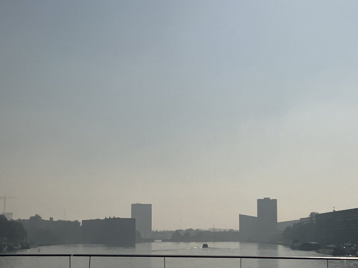Jorgine_A's tweet photo. @Siegersloot Een prachtige dag idd! On my way to Den Haag https://t.co/lCkbCLP2gM