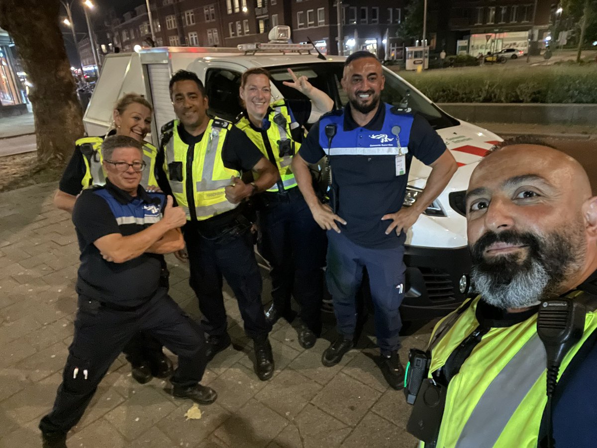 Met diverse clusters hadden wij een (geslaagde) actie gehouden, voornamelijk: de 25 meterregel van de winkeliers en bijkomende zaken zoals afval en wildplassen. #ToezichtEnHandhaving #Zuid #Centrum #Noord ^Re