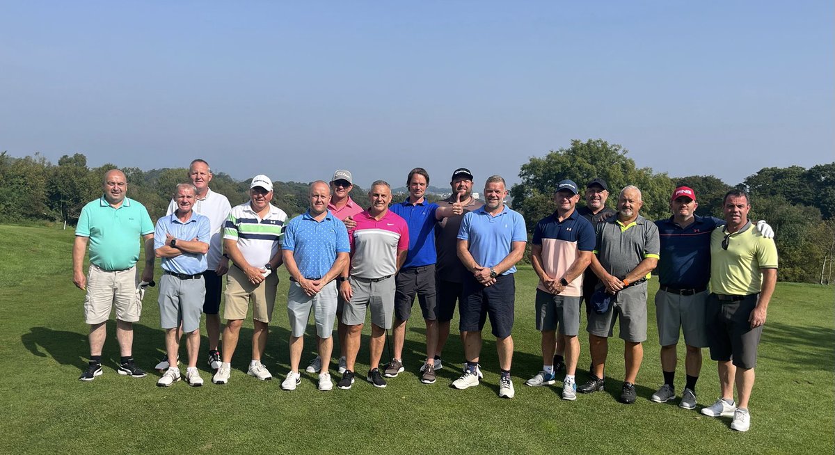 SandP_golfclub's tweet photo. Fantastic 1st day of 🏌️for our members on the Northern Ireland 2023 tour👏

Tremendous welcome for us at @ClandeboyeGC and an  outstanding golf course to match⛳️

Brilliant welcome after golf in clubhouse with great food and  drink🍺🥘👏 https://t.co/9uJKf3omDh
