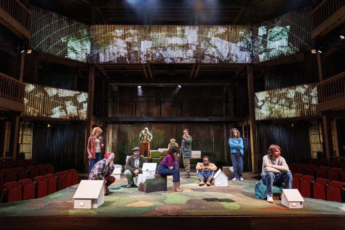 With just five performances to go, don't miss Brad Birch's #FalklandSound in the Swan Theatre.

Playing until 16 September

🎟️ ow.ly/BFuU50PJeeM