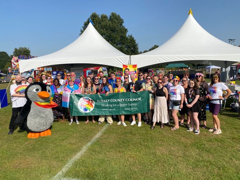 Hannah and Pebble are busy representing @SurreyLibraries at @PrideInSurrey in Reigate today!

We’ll be in the big Surrey County Council tent - come and say hi if you’re there! 🐧🏳️‍🌈