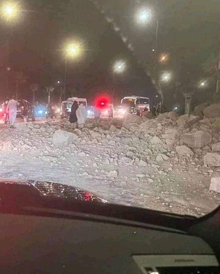 WritesChoh72311's tweet photo. A rare, powerful earthquake struck Morocco late Friday night, killing more than 600 people and damaging buildings from villages in the Atlas Mountains to the historic city of Marrakech.
Allah bless on Marrakech
#Marrakech #earthquake #Morocco https://t.co/aDTeY6D11t