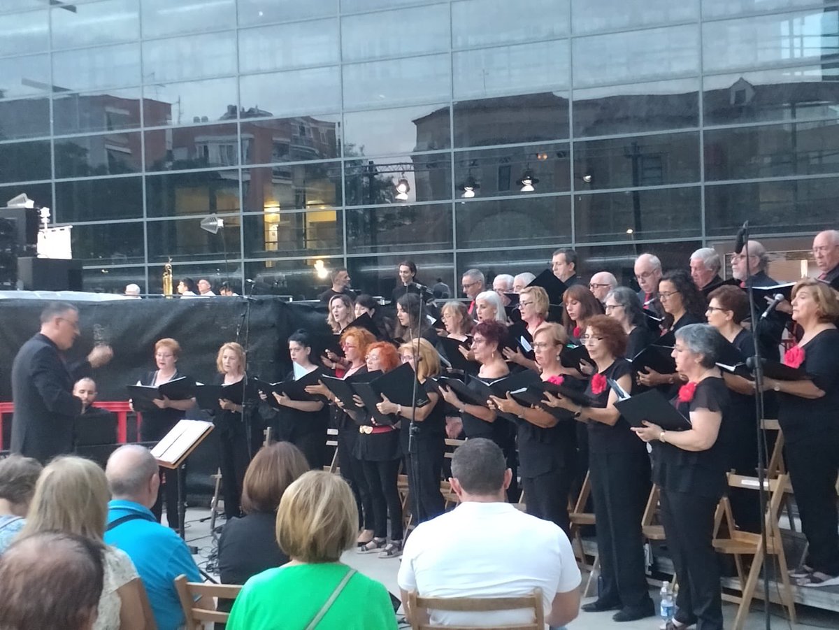 Un nuevo año acompañando a Nuestra Señora de los Remedios en la Misa Mayor en su honor. Un privilegio siempre estar con tantos alcorconeros que os acercasteis allí en el día de Nuestra Patrona. 🎊🙏 <a href="/CandeTesta/">Candelaria Testa</a> <a href="/AytoAlcorcon/">Ayuntamiento de Alcorcón</a> <a href="/alcorconcultura/">Concejalía Cultura y Festejos</a> <a href="/alcorconhoy/">alcorconhoy.com</a>