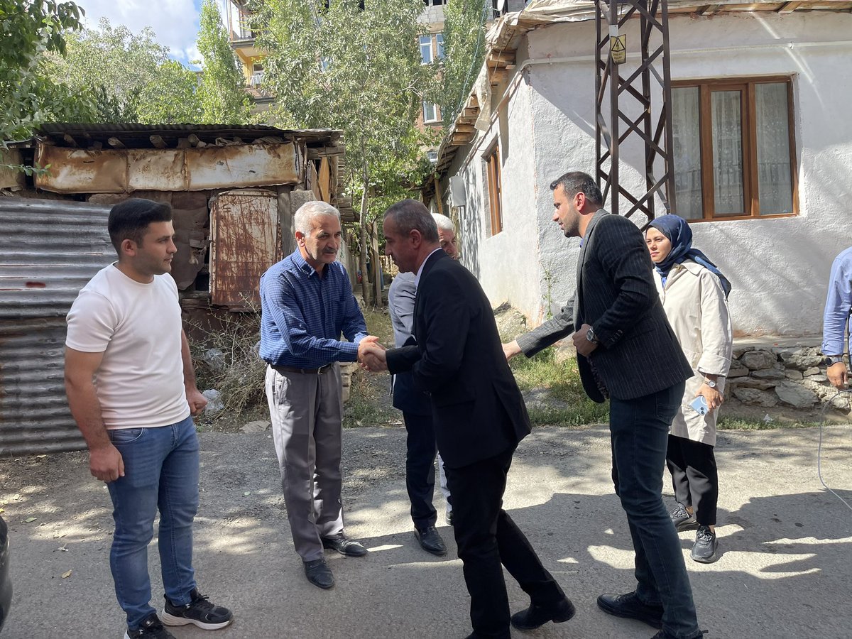 📍Hakkari

İlimize teşrif eden Ak Parti Gençlik Kolları Genel Başkan Yardımcısı Sosyal Politikalar Başkanımız <a href="/ebrarcoban/">Ebrar Çoban</a> ve Teşkilatımızla  birlikte;

Şehit Uzm. Çvş. Nedim Korkmaz’ın bizlere emaneti olan kıymetli ailelerini ziyaret ettik. Dualar ettik.

Tüm Şehitlerimize