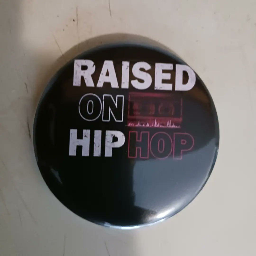 streetstamp's tweet image. Trapstar Publications Buttons $5 #Trapstar_Publications #Buttons #pinbackbuttons #hiphop #streetstamp #buttonsdesign #HipHop50 #Urban