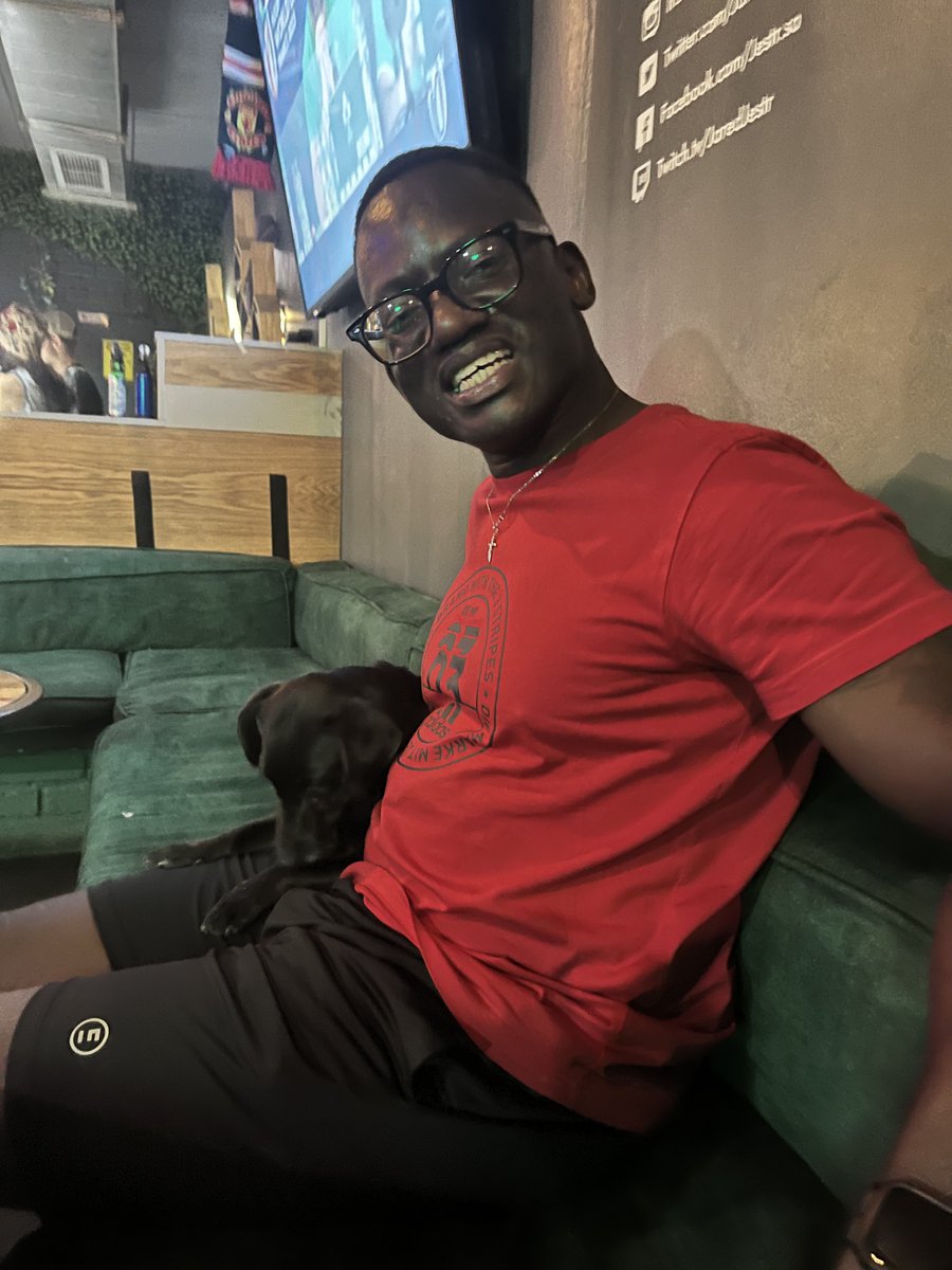 _BNSL's tweet photo. Had a tough meeting so Dr Joseph is cheering me up with his new dog. I don’t like dogs but my mood is lifted by seeing him happy over it.

Thanks @joebromed 🔥🔥🔥 https://t.co/9TnAGYQQhw