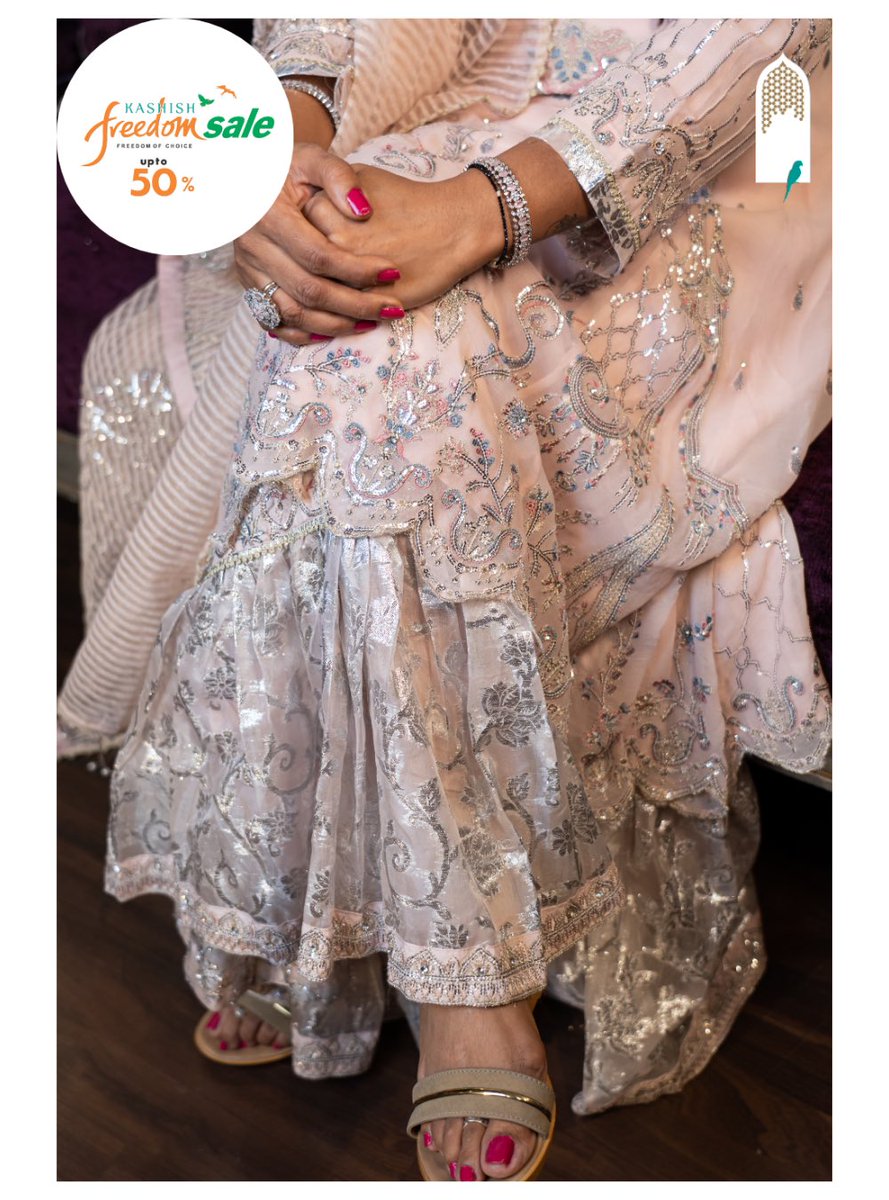 KashishIndia's tweet photo. Light Pink Paplem Top in Georgette with #Gharara in Banaras with Sequins Work by The Fashion Leader 🦜

Kashish “Freedom Sale” Upto 50% off is Extended for a Short Period on Customer Demand and we know you don’t want to miss out on the latest offers on our amazing new arrivals. https://t.co/e2VqVrGos9