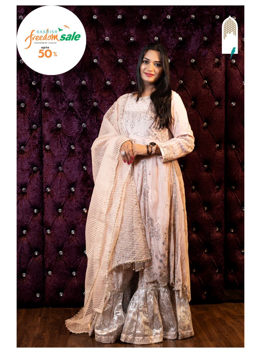 KashishIndia's tweet photo. Light Pink Paplem Top in Georgette with #Gharara in Banaras with Sequins Work by The Fashion Leader 🦜

Kashish “Freedom Sale” Upto 50% off is Extended for a Short Period on Customer Demand and we know you don’t want to miss out on the latest offers on our amazing new arrivals. https://t.co/e2VqVrGos9