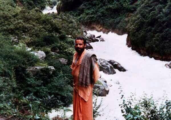 1980s :: Narendra Modi as a Yogi On Journey to Himalayas 

Today as Prime Minister He Is Hosting G 20 Summit