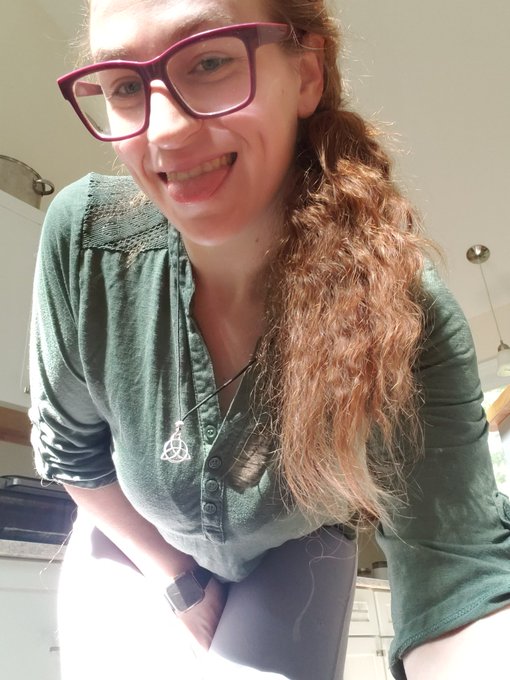 Feeling super cute today! Show me you think I'm cute too and send me a tip for how cute you think I am<a href="/tag/mvsales"class="tags"><span>#mvsales</span></a>