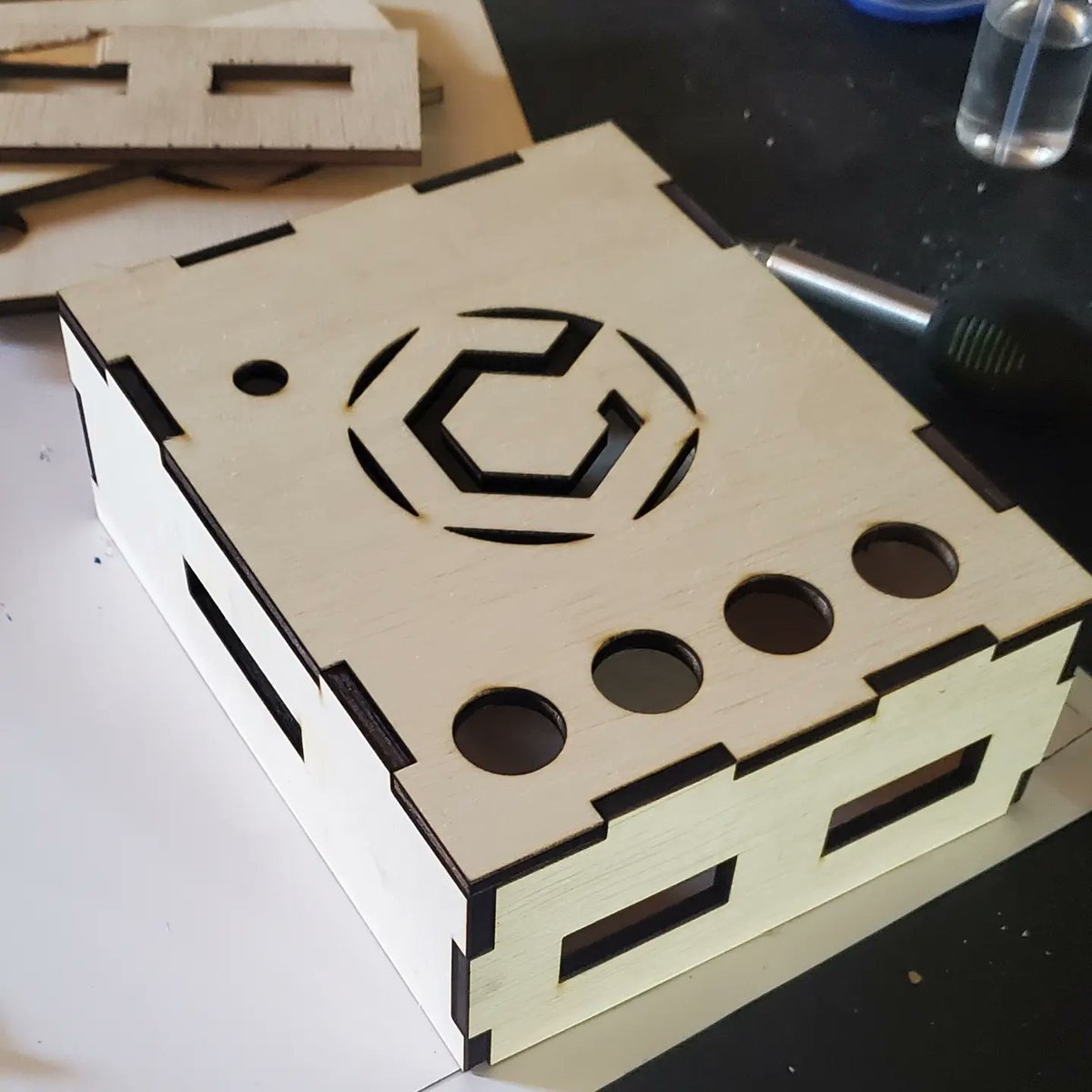 NorthPoleRetro's tweet photo. The wood Game Cube V2. On going project of the Game Cube shrink down in a 100% wood case, no stickers here.
#gamecube #gamerlife #gamer #gaming #gamingcommunity #lasercutting #laserengraving #RetroGaming #retrogamer #picoboot #customgaming #customgamecube https://t.co/euYBZ02u9Y