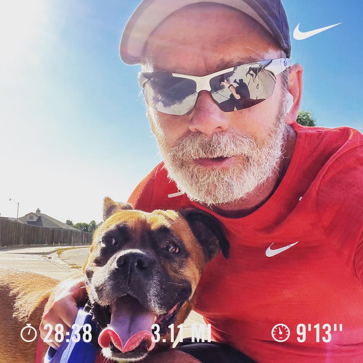 sean110423's tweet image. Easy 5K to.start the weekend.Ran 3.11 miles with Nike⁠ Run Club #nrc #marathontraining #dogrunning #weekend #texasrunners