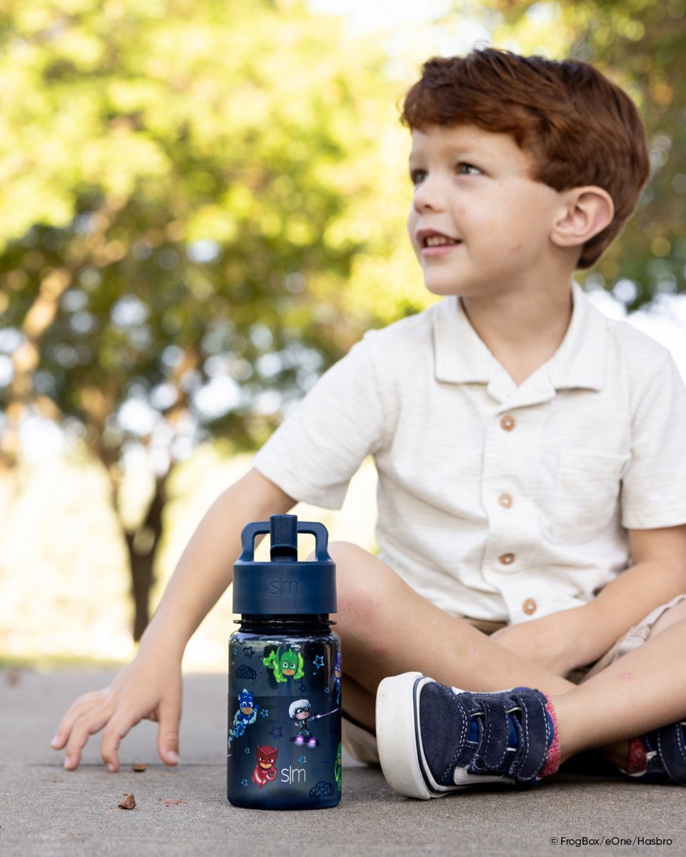 Simple Modern tweet media