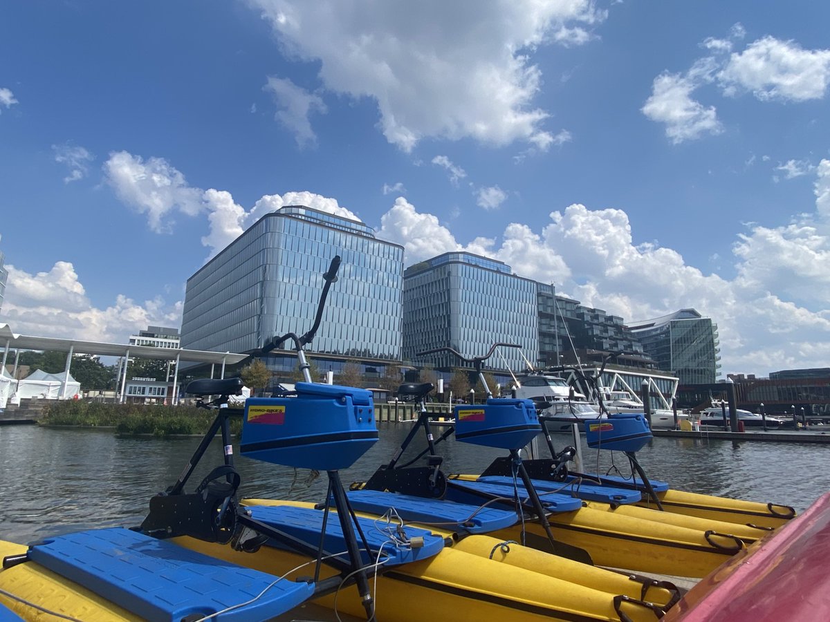 🚨HydroBikes have arrived at the Wharf🚨
We have a fun new way for you to explore the Washington Channel!  Visit our website for more information and to book your hydrobike today! rb.gy/ifinq
#boatingindc #hydrobike #TheWharfDC #kayak #SUP