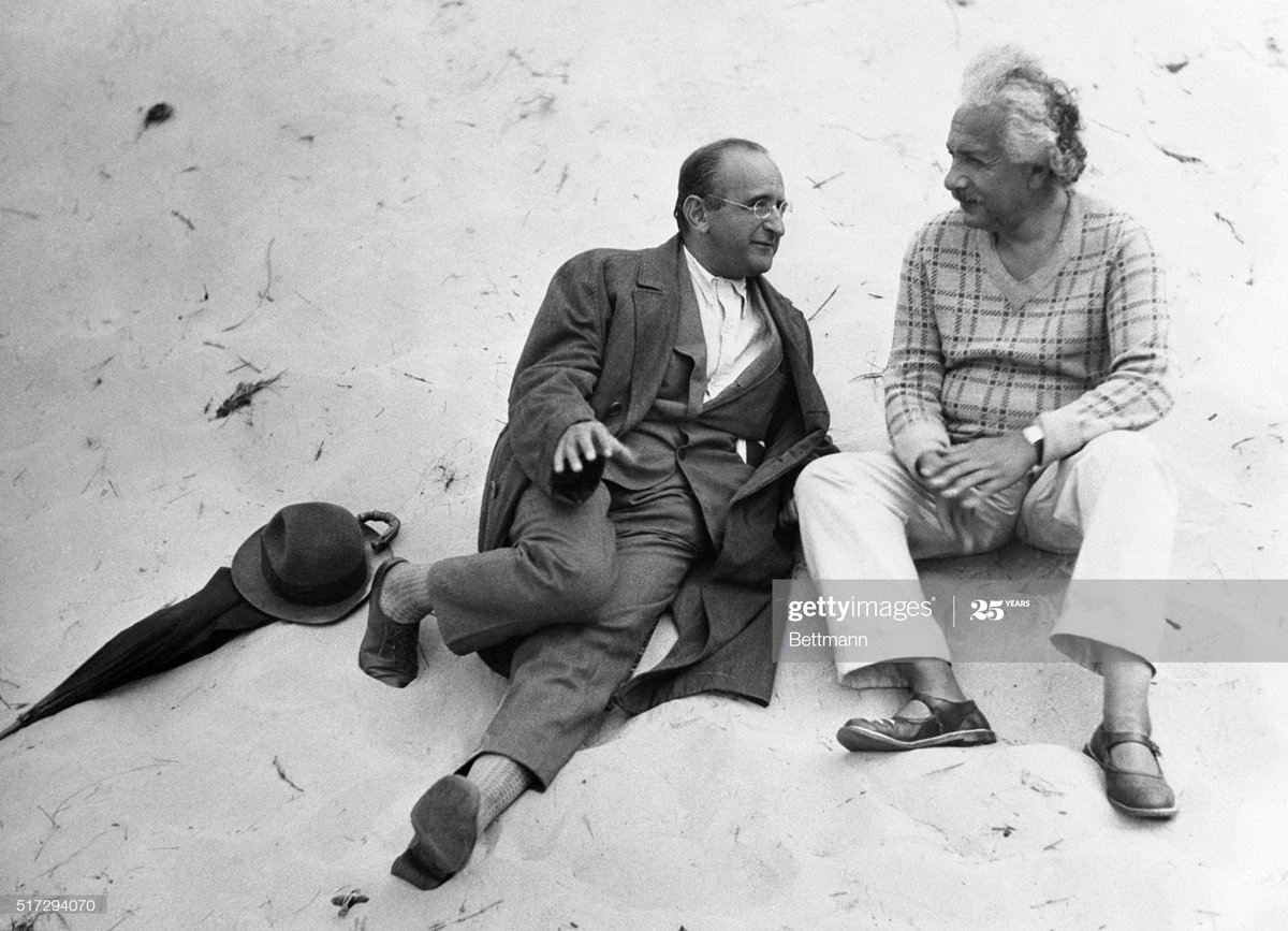 Albert Einstein, relaxing on a Belgian beach with his 'calculator,'* Austrian mathematician Walther Mayer, 1933.

*In those days, humans adept at calculations, who worked for professors to help them complete their projects, were known as computers or calculators. 

#histSTM