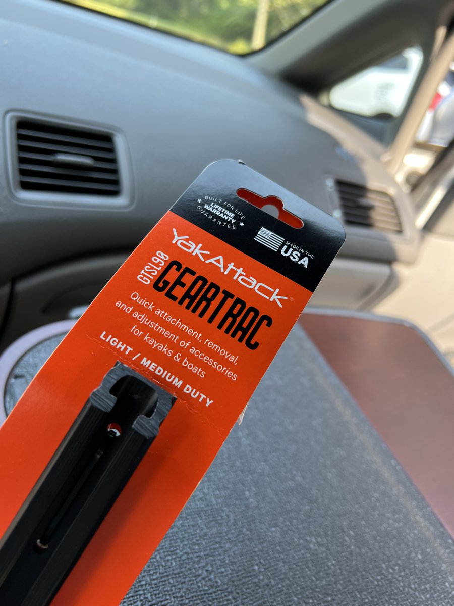 KN4YZY_Corey's tweet image. I just received my #AutoExec AUE12003 from #Amazon yesterday. It fits well in my 2006 Honda Civic.  I will be making some modifications. Stay tuned. #hamradio #POTA #parkontheair
amzn.to/3R9WpAI