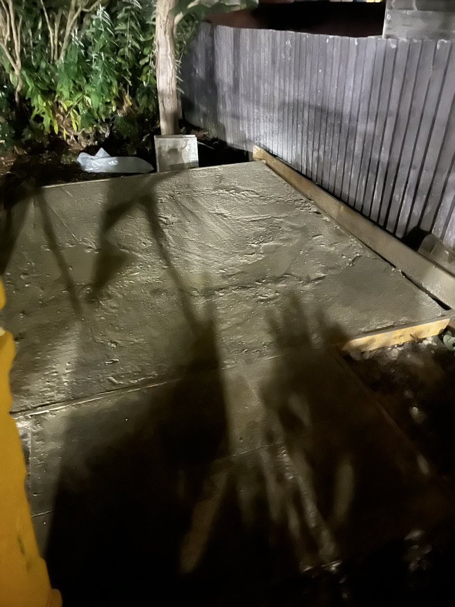 StEdithsCourt1's tweet photo. #savingmoney
#doityourself
#hotweather
Saving money and improving st ediths court ourselves. My god it was hot https://t.co/lCNncRxaL5