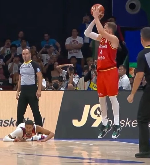 Besser wirds wohl nicht. Finde leider den Fotografen nicht.