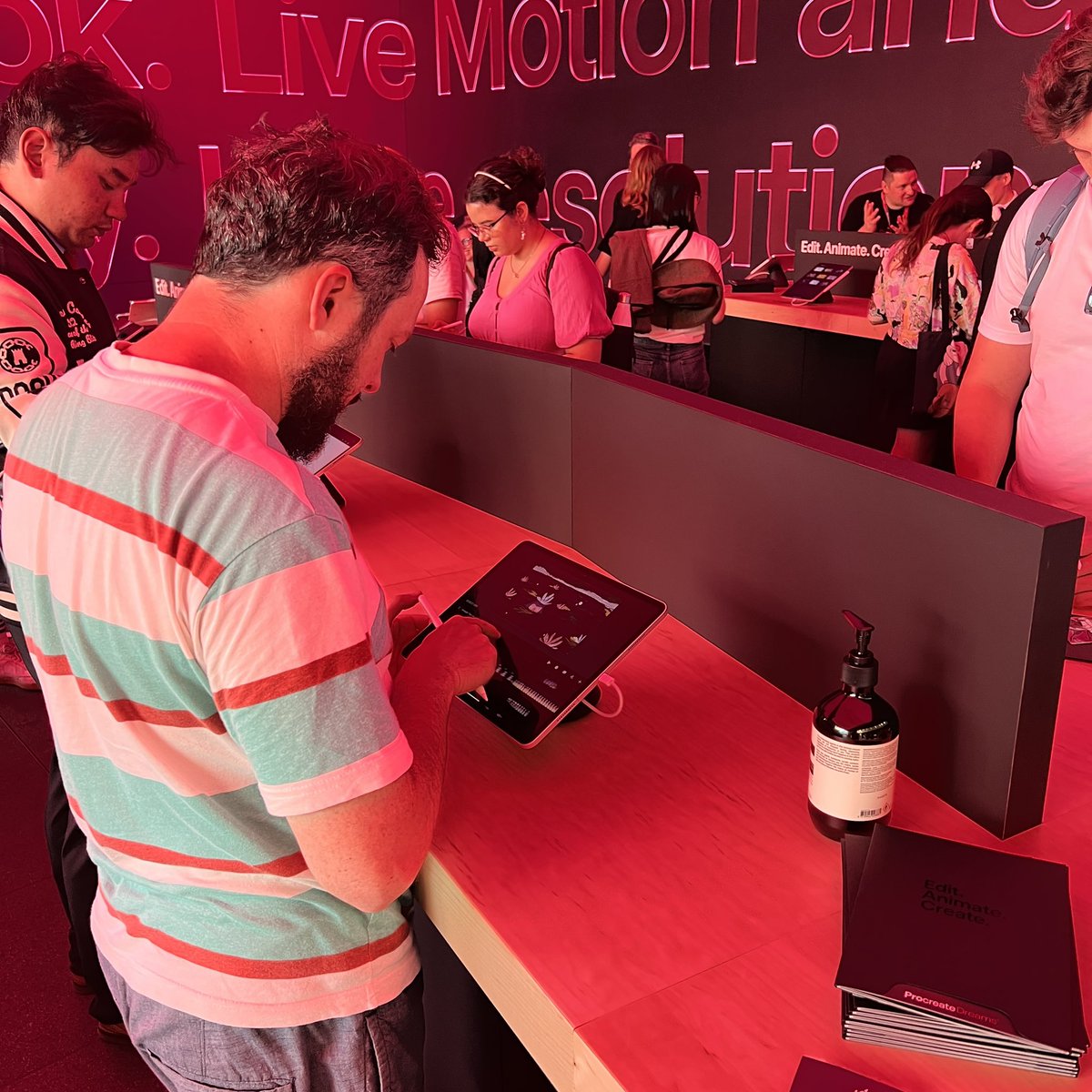 BeeJayDeL tweet media