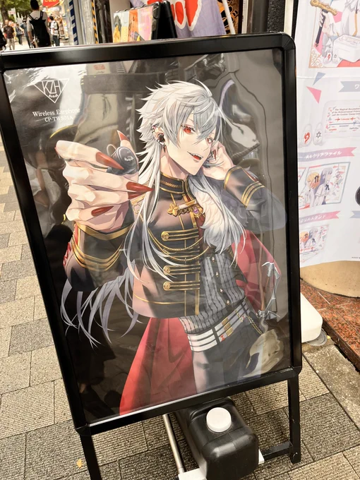 本日音アニさんに行って葛葉コーナー堪能してきました行けないと思ってたからめっちゃ嬉しい……もう予約してたのでクリアファイルと来店特典頂いてきました( ¨̮ )店員さんめっちゃ親切で楽しくお喋りさせて頂きました!試着試聴もして実物届くの楽しみすぎるー!!! 