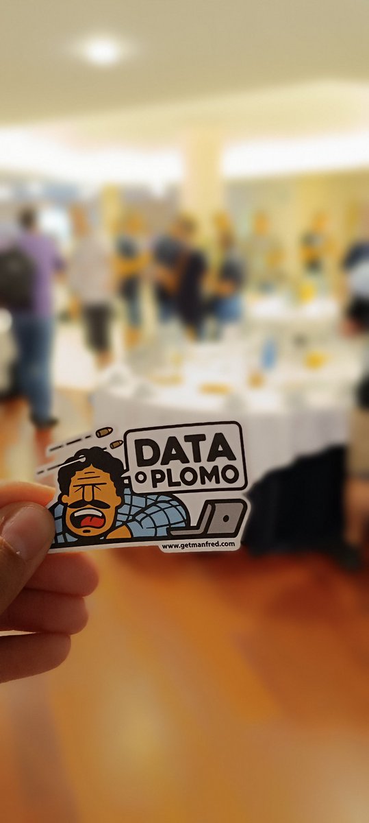 publikda's tweet photo. Por cierto...mi pegatina favorita de @getmanfred 🤣 https://t.co/qbZfIhQbyV
