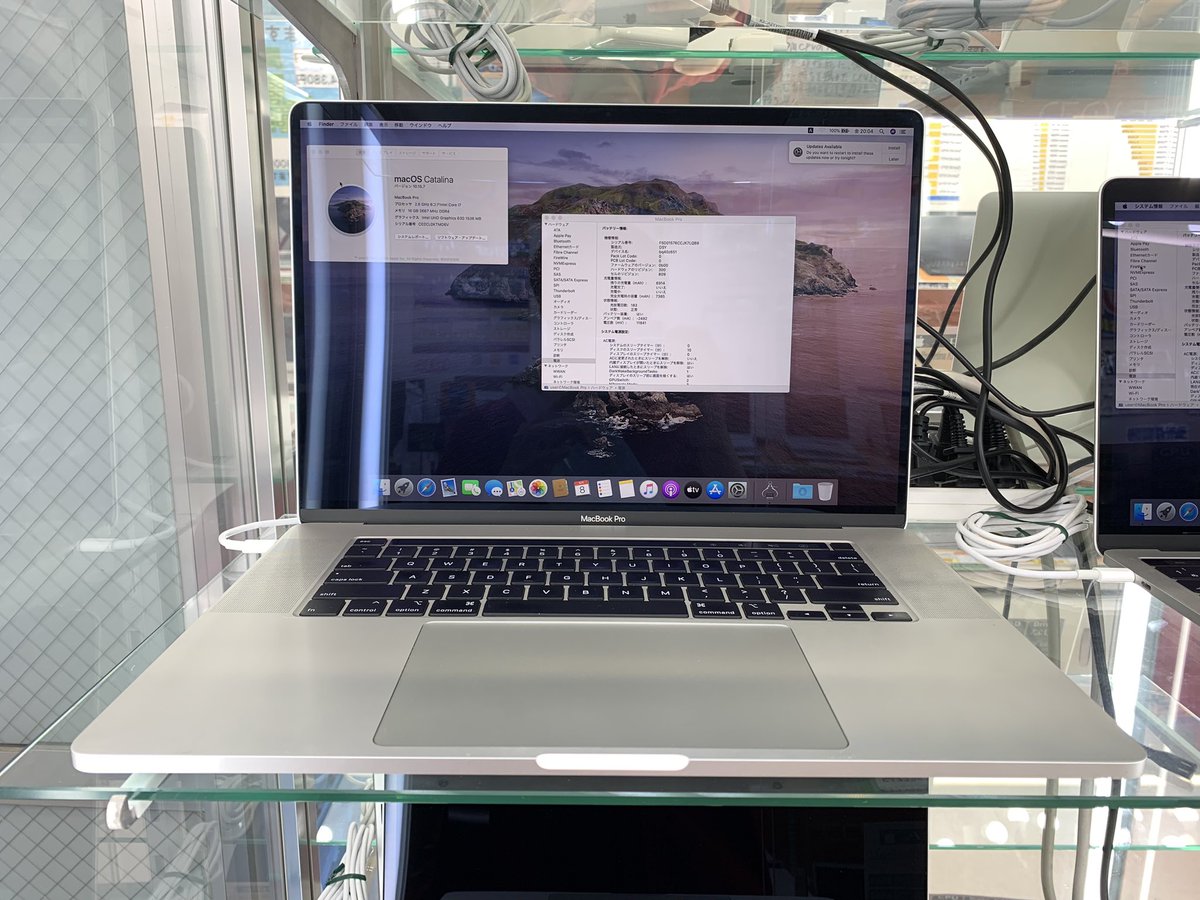 PCcomfullAKB4's tweet image. 今週の日曜日限定セールはコレ！Macbook Pro 2019を2機種ご用意！！
今回は、本格派入り口の構成！動画編集やDTMにピッタリ✨ストレージに余裕を持たせるなら、A2141の方がオススメ👍
初めてのMacBookにも超オススメです！！

各種展示品限り！
#Apple #MacBookPro2019