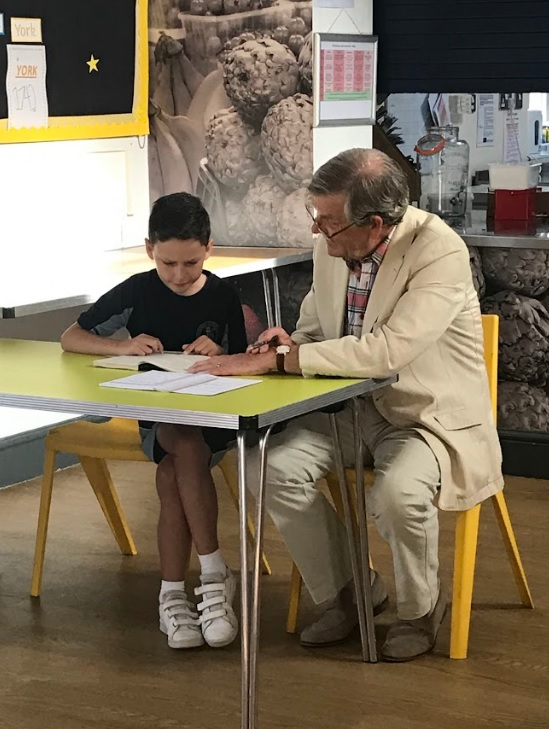 In support of our current reading provision, every Thursday morning Dr Charles Kendall will sit with the Junior School children to listen to them read. We are so grateful to the Governors for all their hard work and support. #lovetoread #independentschool