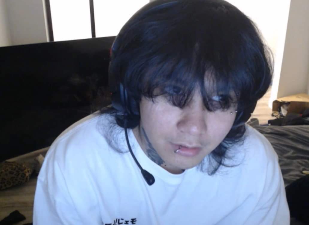 deatsiii's tweet photo. Latest Screenshots I took from #4FaceTats stream on twich https://t.co/lj2cJHjN6Q