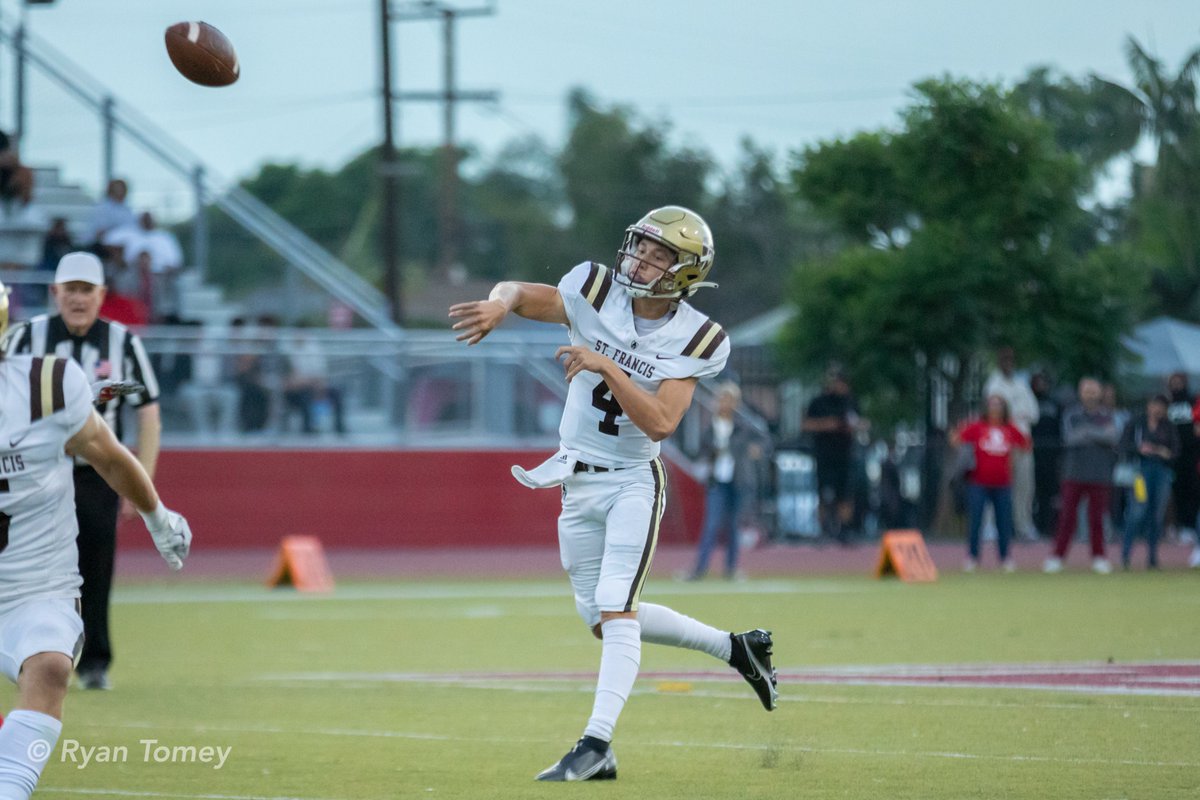 210 Prep Sports (@210prepsports) on Twitter photo Football: <a href="/SFGoldenKnights/">St. Francis Football</a> 45, St. Pius 14. <a href="/4Jsanders/">John Sanders</a> threw five TD's & four went to <a href="/PJernegan/">Preston Jernegan</a>. <a href="/john_calmette24/">John Calmette</a> had a 24-yard TD run in the win. SFHS improved to 3-1. Photo gallery inside by <a href="/YouKnowRyno/">Ryan Tomey</a> <a href="/AthleticsSFHS/">St. Francis HS Athletics</a>
210prepsports.com/2023/09/09/joh… Football: <a href="/SFGoldenKnights/">St. Francis Football</a> 45, St. Pius 14. <a href="/4Jsanders/">John Sanders</a> threw five TD's & four went to <a href="/PJernegan/">Preston Jernegan</a>. <a href="/john_calmette24/">John Calmette</a> had a 24-yard TD run in the win. SFHS improved to 3-1. Photo gallery inside by <a href="/YouKnowRyno/">Ryan Tomey</a> <a href="/AthleticsSFHS/">St. Francis HS Athletics</a>
210prepsports.com/2023/09/09/joh…