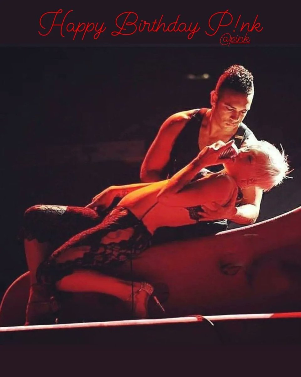 Pink's European Team ❤ tweet media