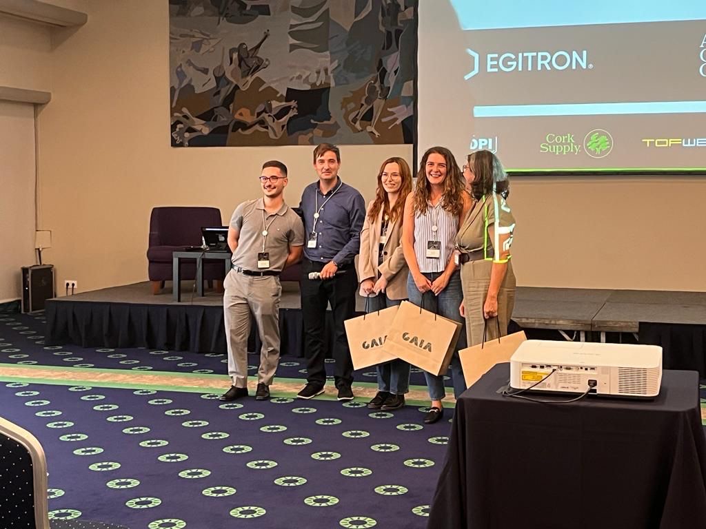 EMaRT_RG (@emart_rg) on Twitter photo <a href="/SaraSilva89413/">Sara Magalhães da Silva</a> talked yesterday at the conference of cork in science and applications, being awarded with the best oral presentation!!! 💪🏼 Congratulations to our researcher for her amazing presentation! <a href="/SaraSilva89413/">Sara Magalhães da Silva</a> talked yesterday at the conference of cork in science and applications, being awarded with the best oral presentation!!! 💪🏼 Congratulations to our researcher for her amazing presentation!