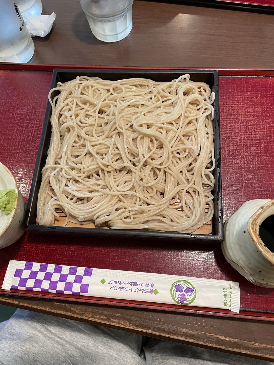 nanashi1870's tweet photo. 最近蕎麦食べに行ったり、季節の変わり目なので、靴類クリーニング出しましくり笑

すっきりした気持ちで秋を迎える準備してまする( ˊ̱˂˃ˋ̱ ) https://t.co/OTnN0Wh8XZ