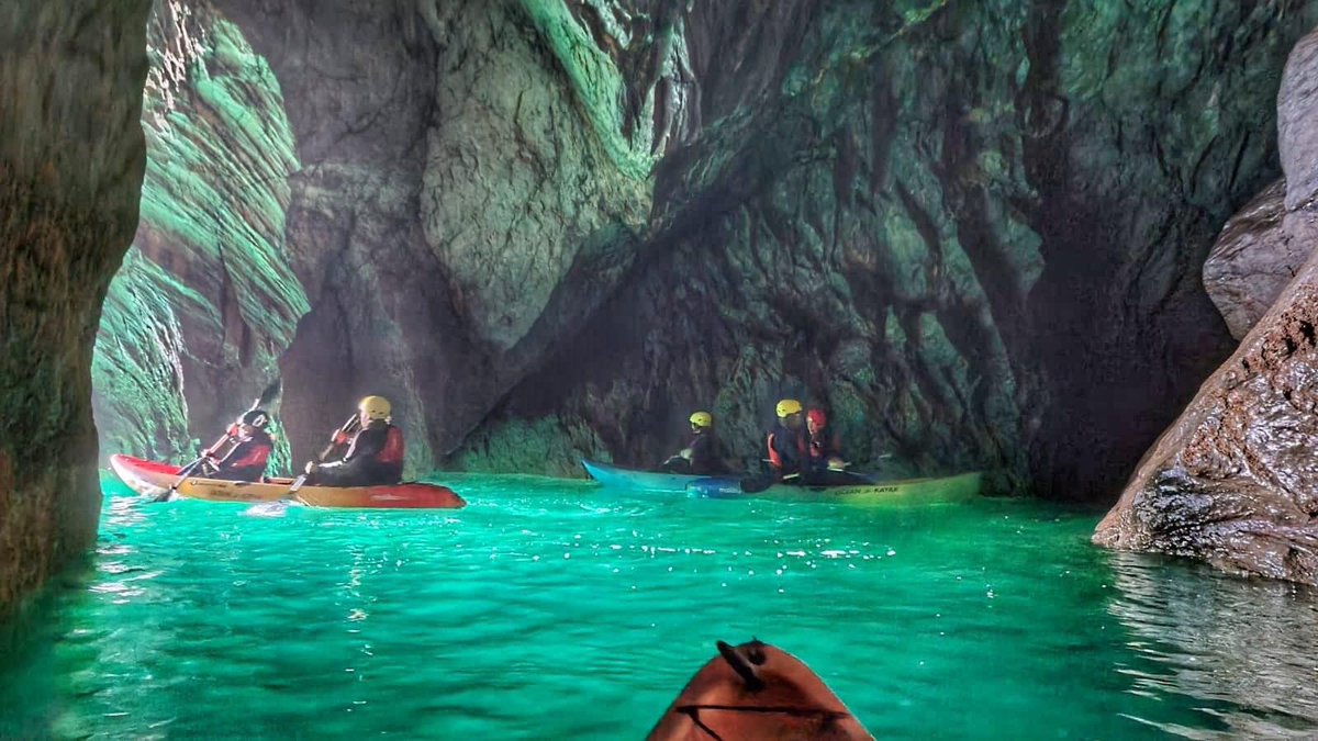 What are you getting up to this weekend?😃 Book an adventure experience of a life time and go sea cave kayaking in Baginbun with @IRExperience before summer is out☀️🌊 Feel the spirit of Wexford. VisitWexford.ie #VisitWexford #IrelandsAncientEast