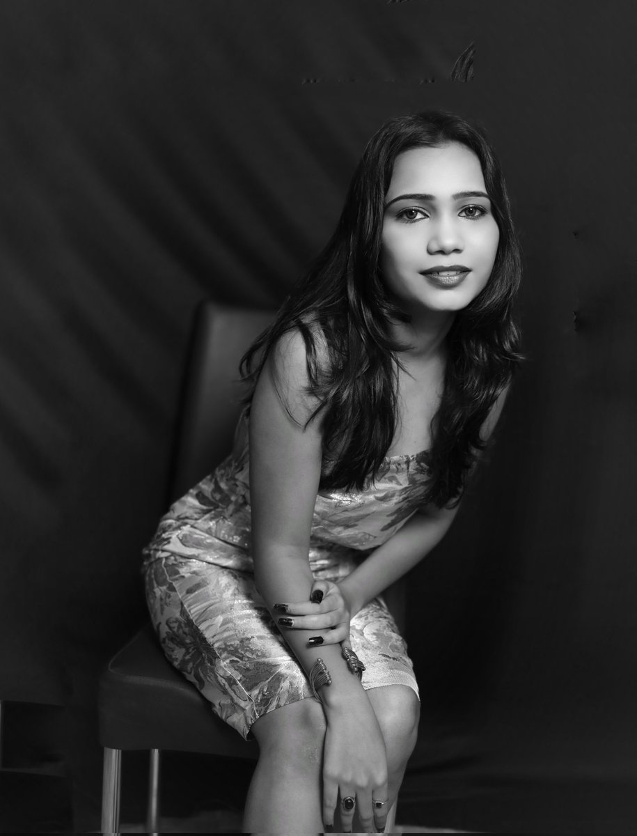 ganjare_dipali's tweet photo. Balck&amp;white

#blacklovepage #blacktie #problack #blackclothing #iblackwork #black_beautifulclassy #blackyoutubers #blacklove #streetfashion #hairfashion #mensfashionblogger #fashionstyle #mensfashion #fashionweekberlin #mensfashionguide #bahrainfashion https://t.co/oIjMRk8kBa