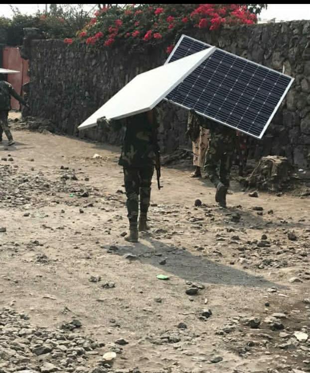 gisasteven1's tweet photo. La présence des FDLR parmi les gardes républicains suscite des préoccupations majeures concernant la sécurité nationale en #RDCongo . #FatshiFaible #FatshiAgainstPeace #FATSHILIES https://t.co/GPtBmcrETs