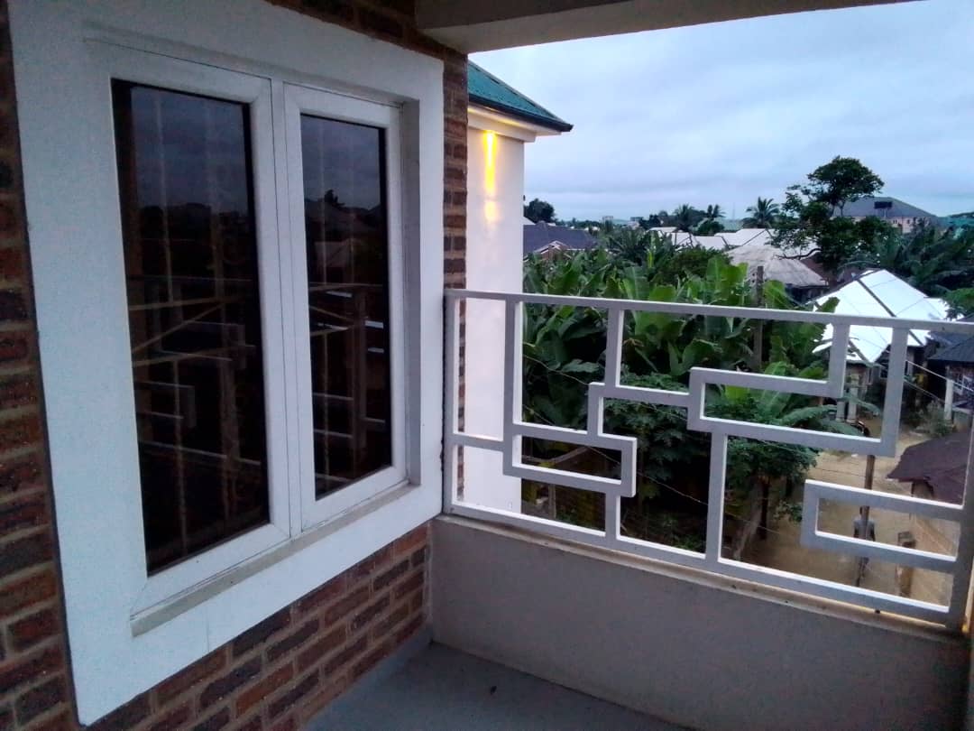 FreshHotels's tweet image. Are you in Uyo as a business traveller, a pleasure seeker or a resident looking for the ideal relaxation spot and lodging facility for   friends, visitors and family.
Then Fresh Spring Hotels &amp;amp; Towers Ltd is your ideal choice.
visit freshspringhotels.com for your reservation